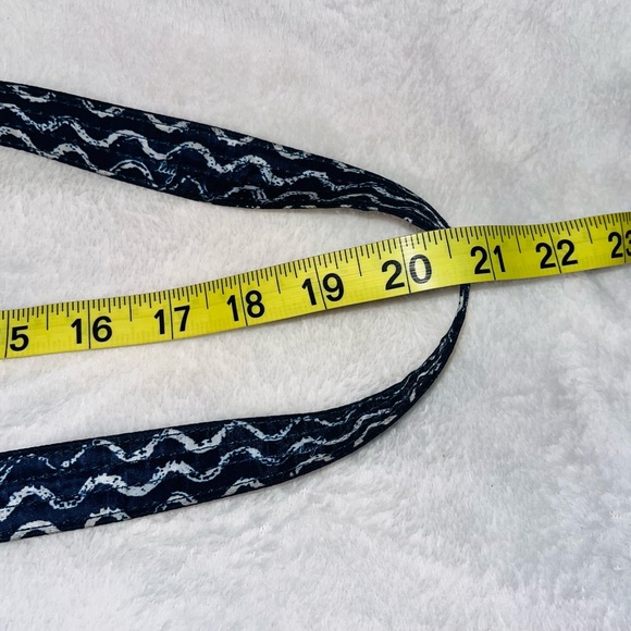 LUG Carousel Crossbody Bag - Picture 10 of 11